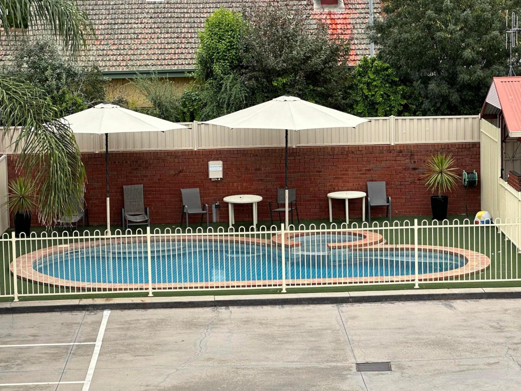 Courtyard Motor Inn Shepparton Buitenkant foto